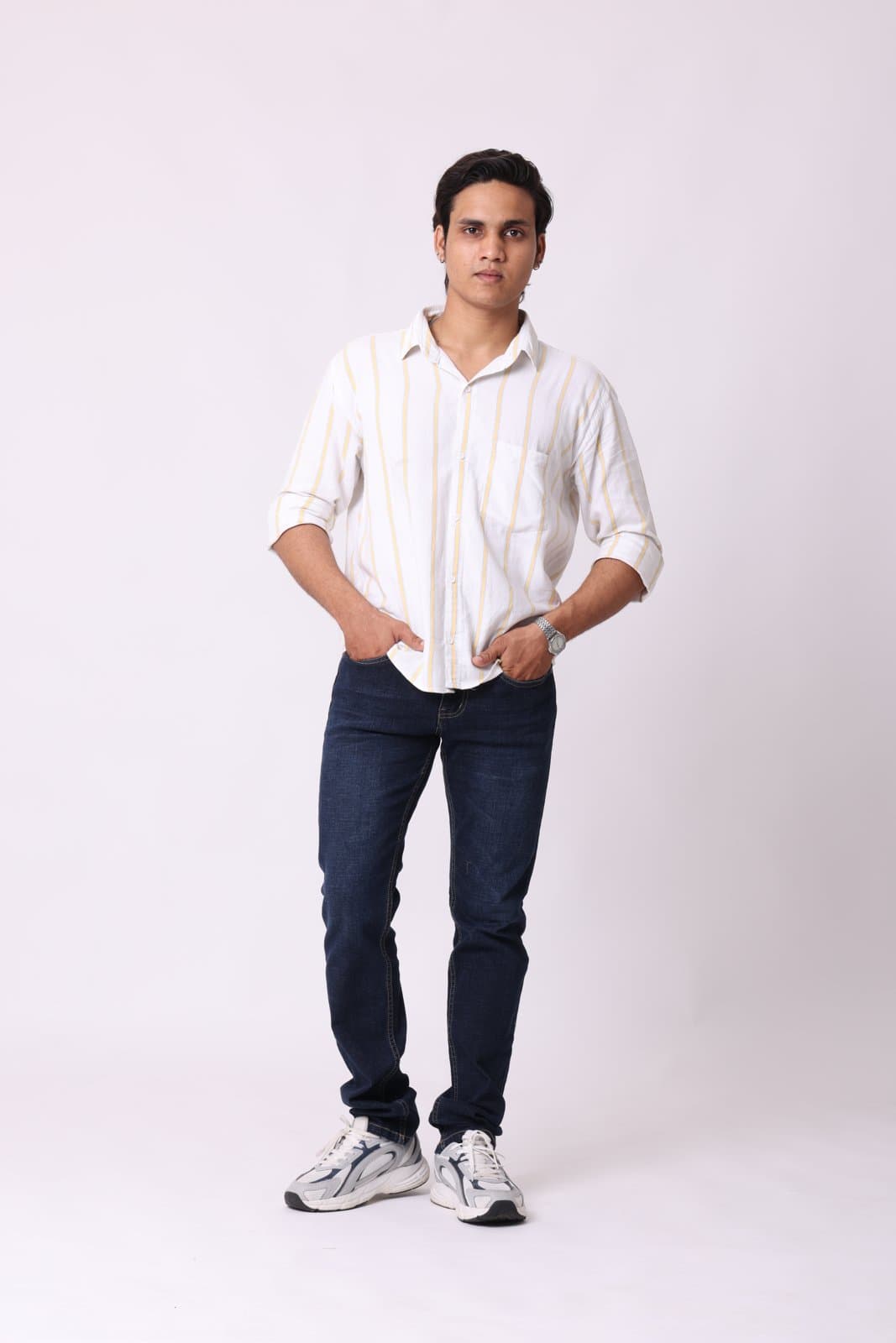 Indigo Straight Fit — front